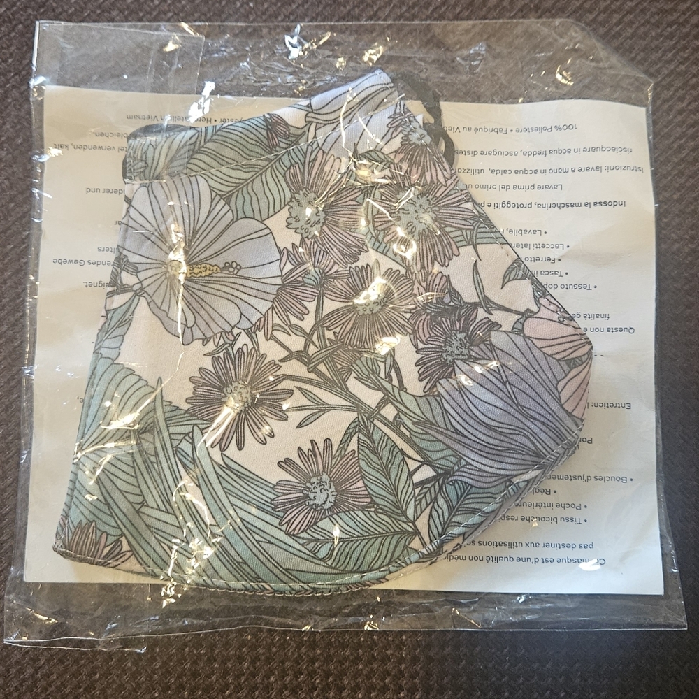 Tory Burch Colorful Floral Face Mask Personal, Medical, Dentist, Hospital, NWT